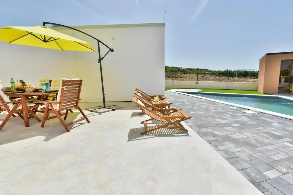 Villa Silente Sukosan 0*,