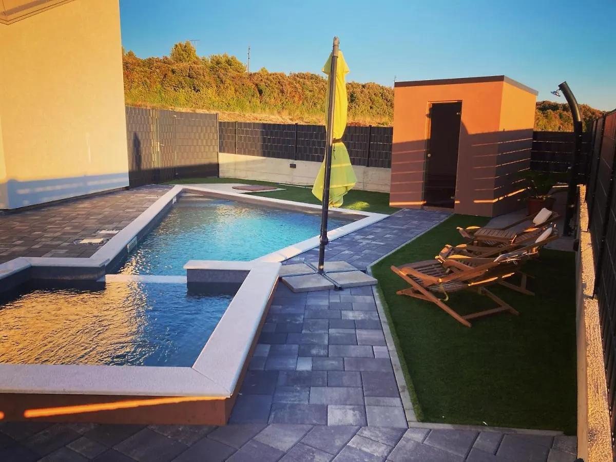 Villa Silente Sukosan 0*,  Croatia